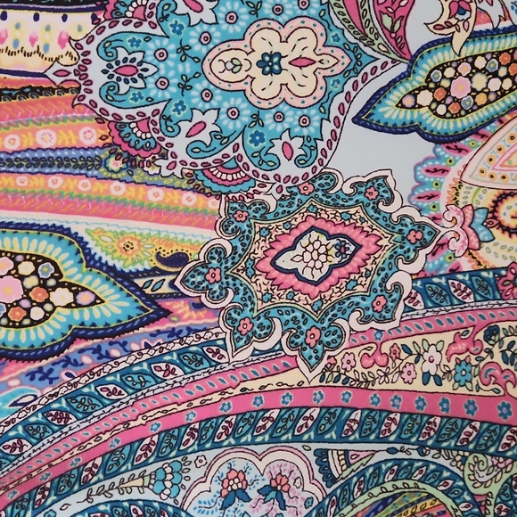 Tommy Hilfiger dress with flared sleeves. - Picture 3 of 4